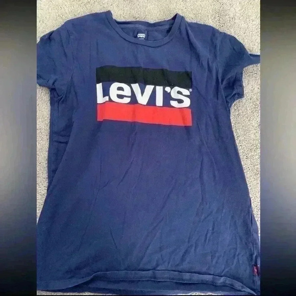 Womens Levi Tshirt - Picture 1 of 2